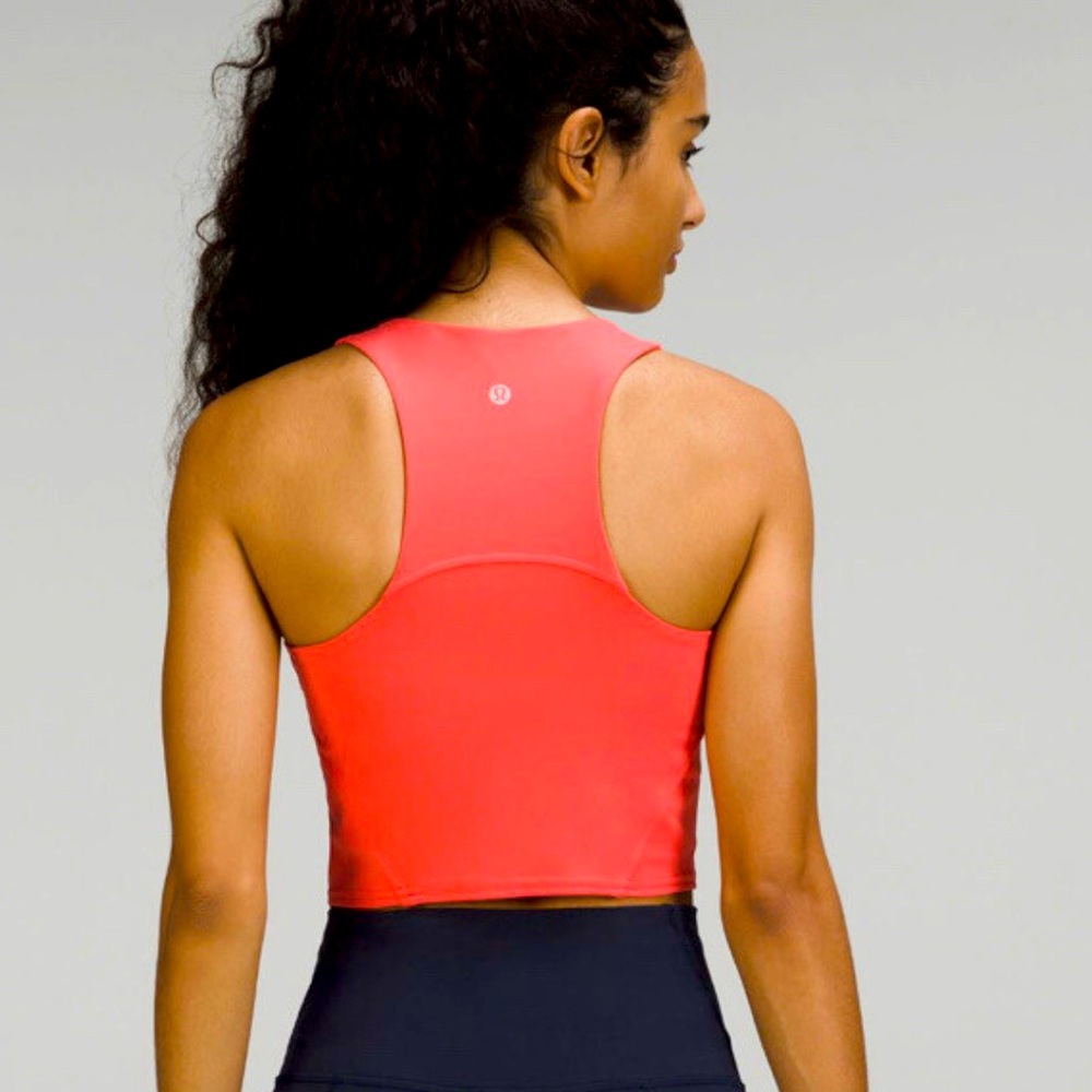 Lululemon Invigorate Training Tank Top / Wunder Train Tank